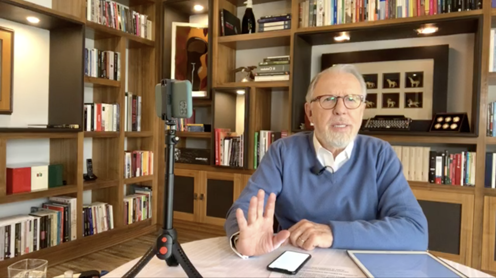 Tiempos de tornados, mejor ni salir; en vivo con Joaquín López-Dóriga