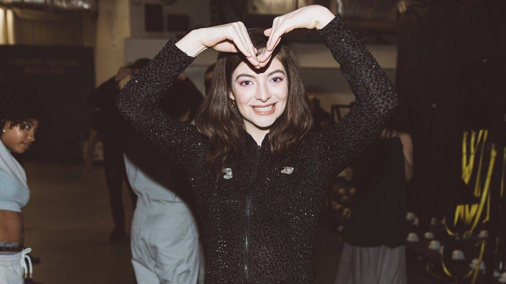 Lorde reaparece y anuncia nueva música Lorde reaparece y anuncia nueva música