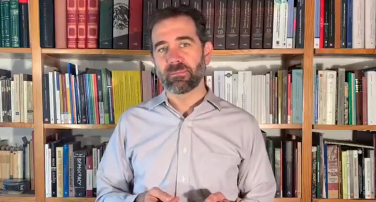 Funcionarios aprovechan la pandemia para promocionar su imagen, denuncia el INE