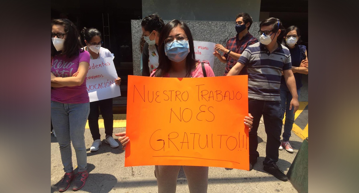 Sheinbaum da instrucciones para resolver protesta de médicos residentes por falta de pago