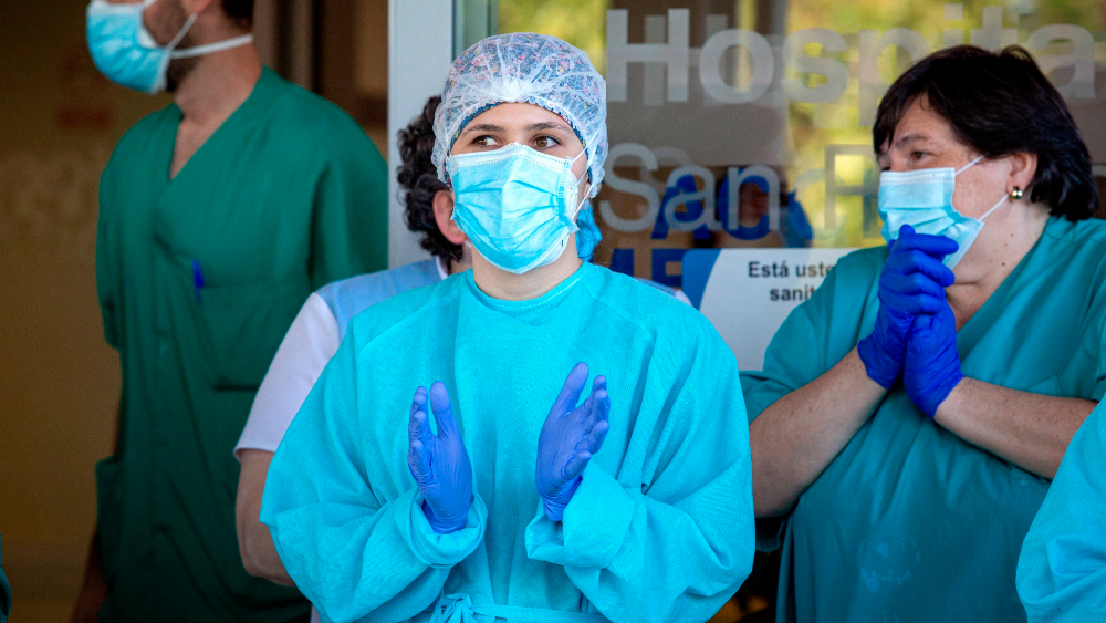 Más de 40 millones de médicos exigen inversiones en salud pública y clima