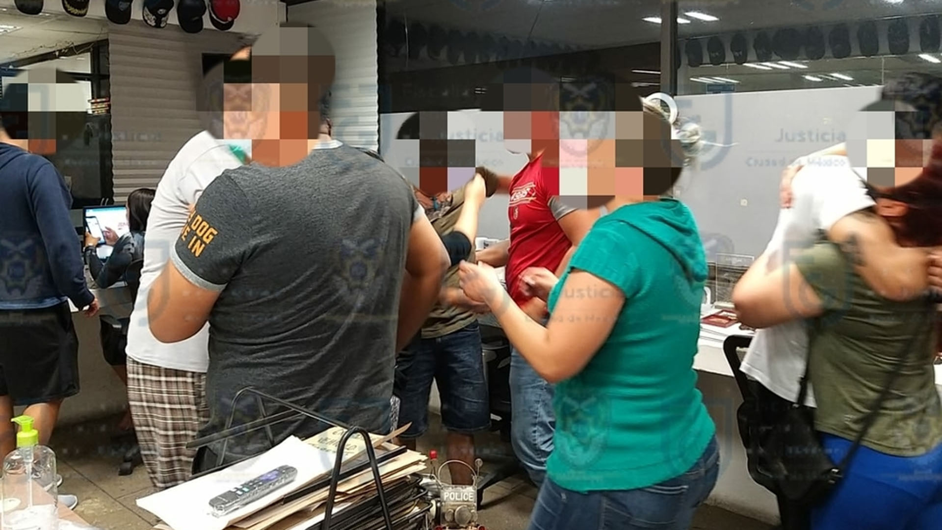 Enfermeros del IMSS Nuevo León fueron víctimas de extorsión, no de secuestro, señala la FGJ Enfermeros del IMSS Nuevo León fueron víctimas de extorsión, no de secuestro, señala la FGJ