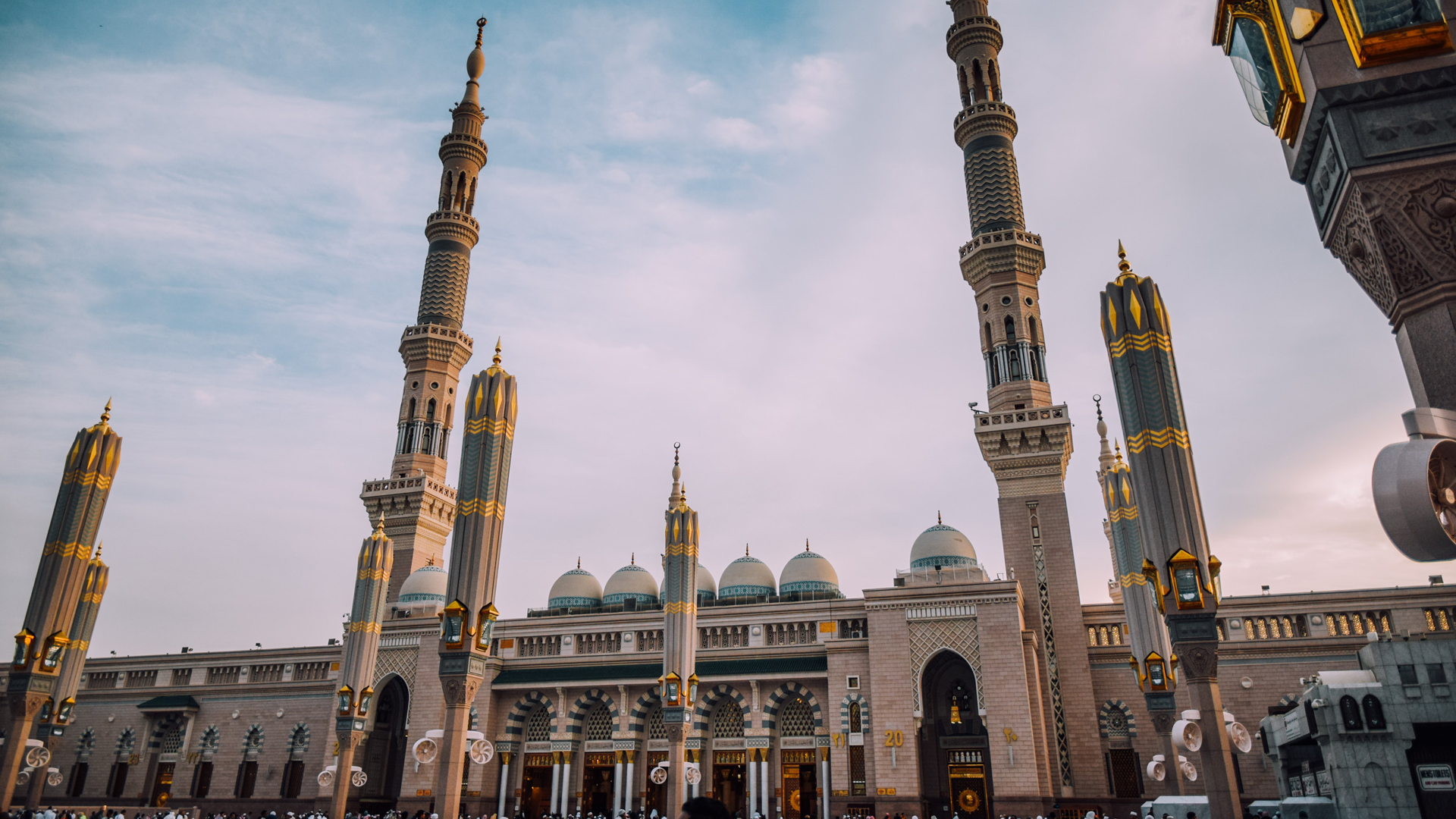 Arabia Saudita implementa abolición de condenas a latigazos