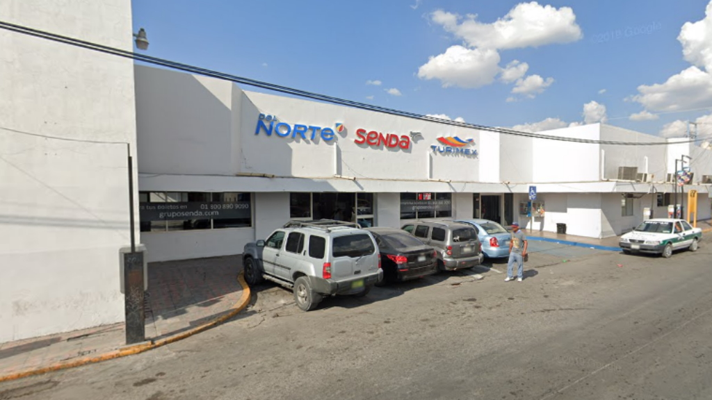 Trabajadores despedidos de línea de autobuses protestan en Monclova