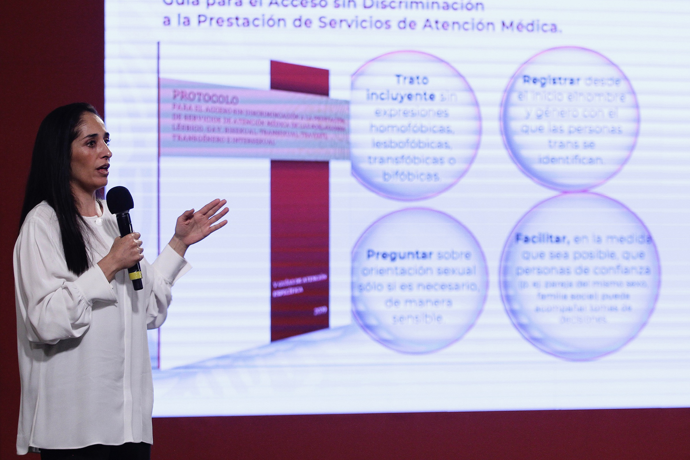Presenta Conapred guía para prevenir discriminación de pacientes ante COVID-19 - monica-maccise