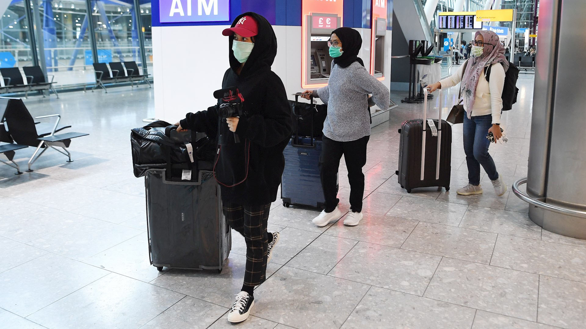 Suman 355 mil 575 muertos y 5.69 millones de casos de COVID-19 en el mundo