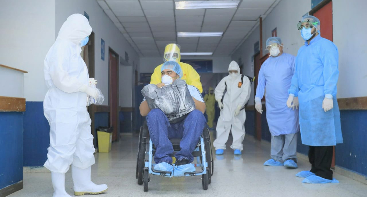 Bukele advierte que sistema de salud de El Salvador se acerca al ‘colapso’