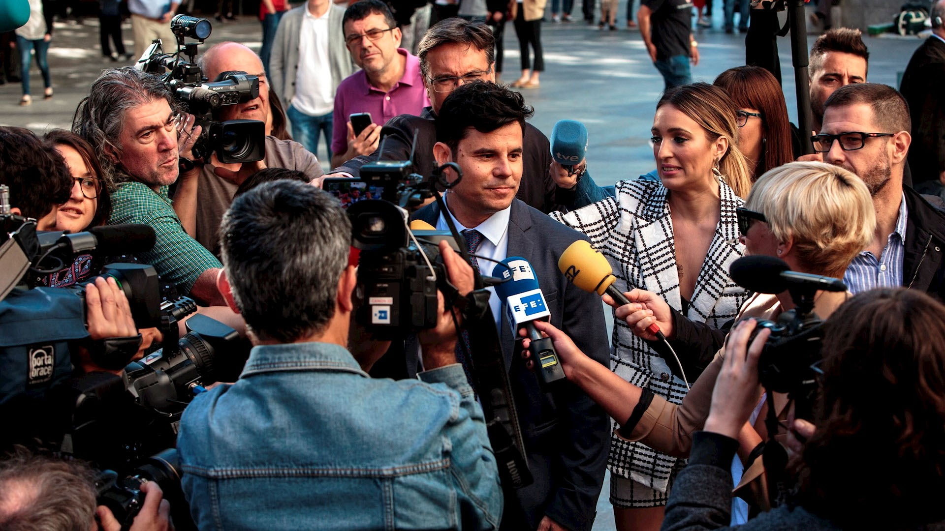 Rechazan demanda de paternidad contra Julio Iglesias; supuesto hijo anuncia recurso