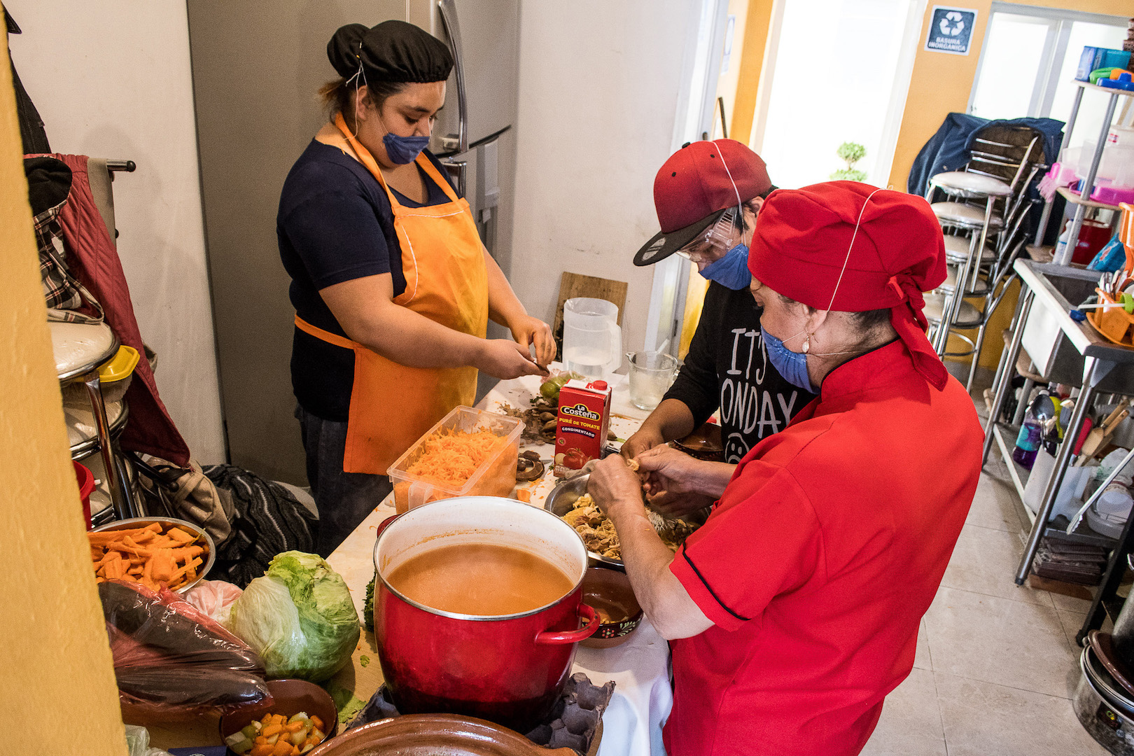 Se han aprobado 2 mil 412 créditos para trabajadoras del hogar e independientes