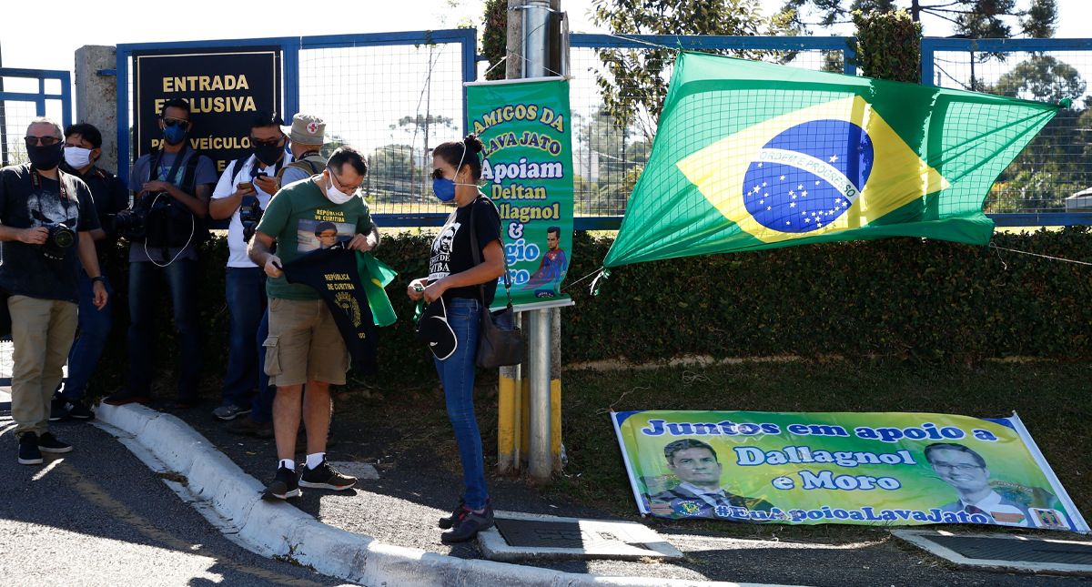 Exjuez Sergio Moro declara contra el presidente Jair Bolsonaro en Brasil
