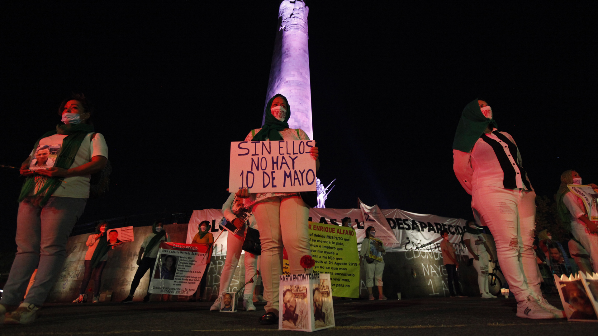 Madres de desaparecidos en México, sin nada que festejar - protesta-de-madres-con-hijos-desaparecidos