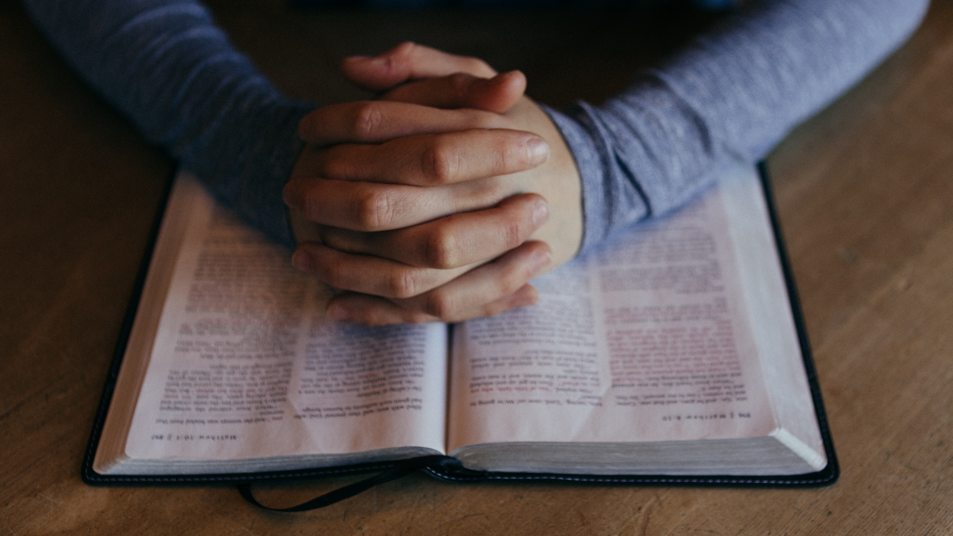 Iglesia católica convoca a rezo masivo ante el COVID-19