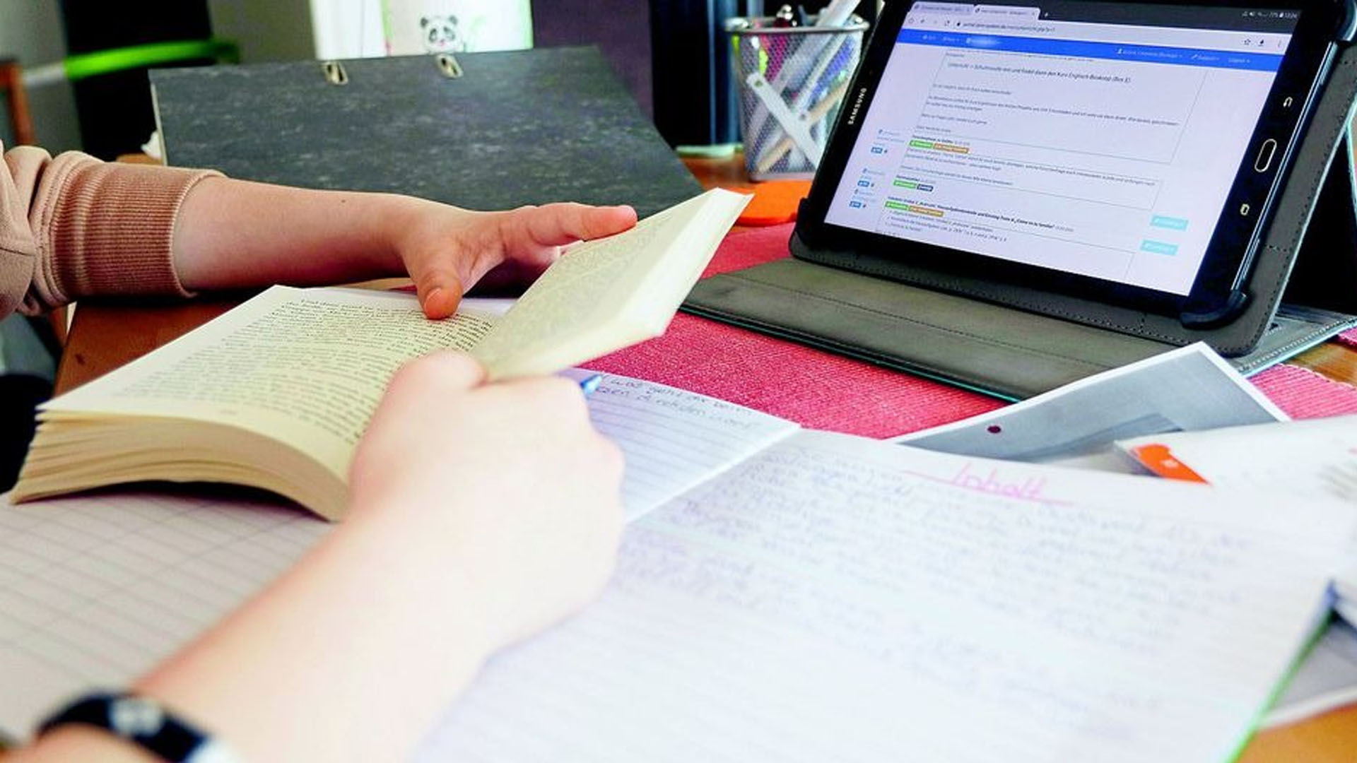 SEP insta a escuelas y padres de familia acordar colegiaturas sin afectar a alumnos