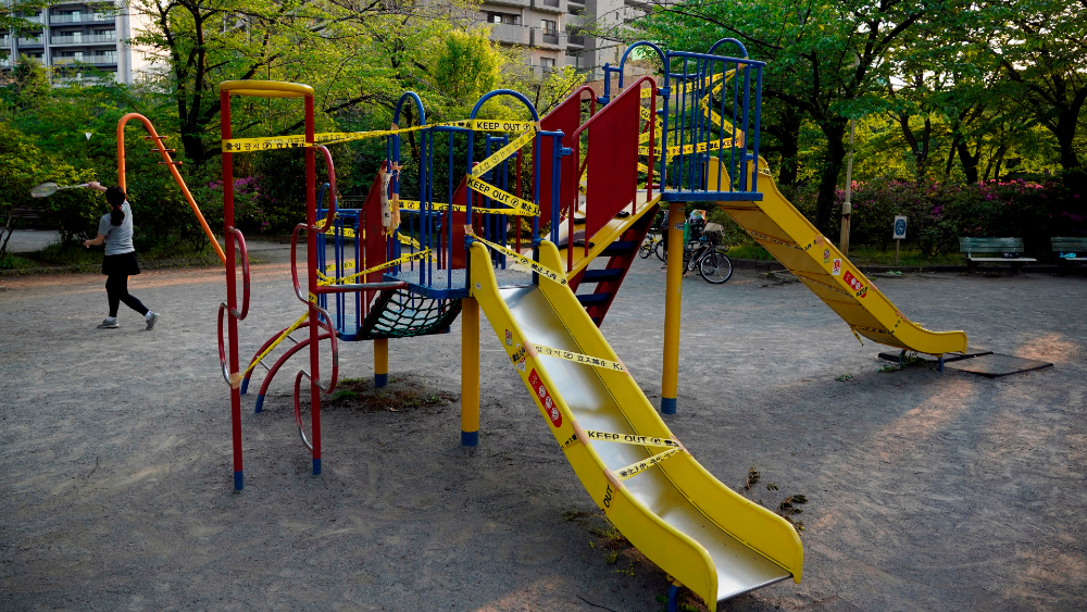 Japón extiende alerta sanitaria y se prepara para un “nuevo estilo de vida”