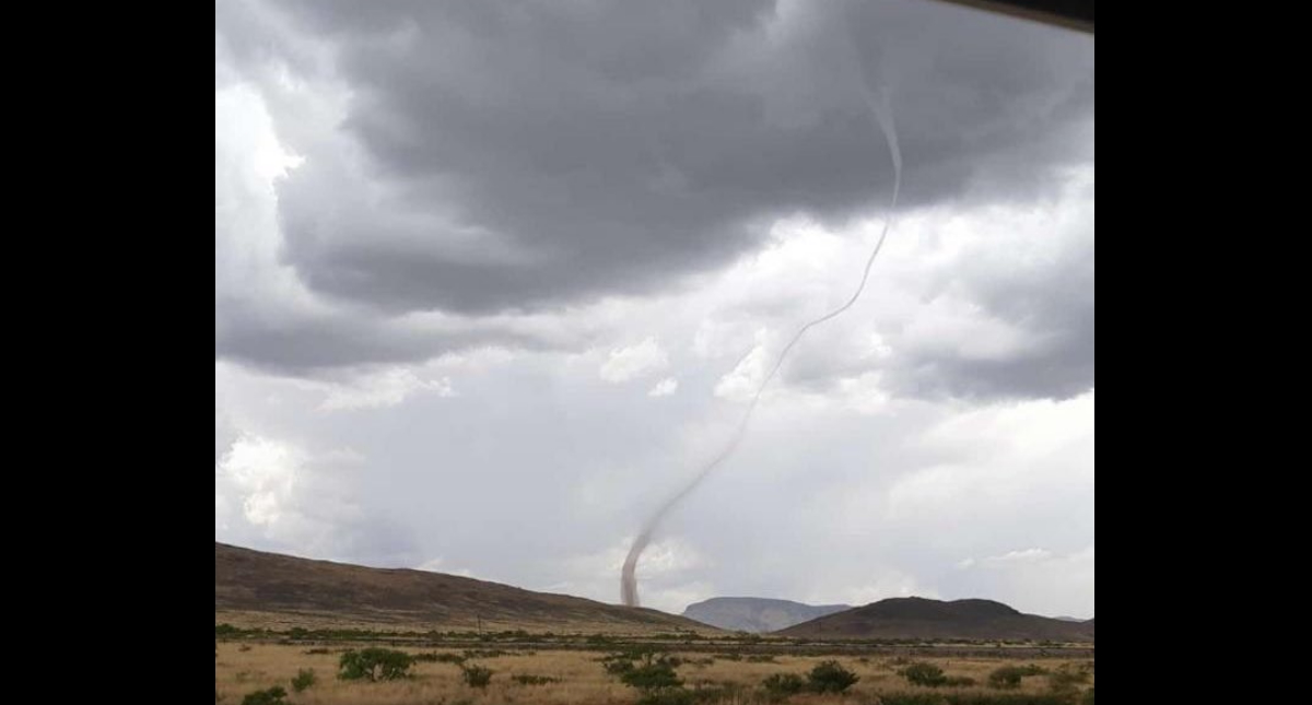 #Video Captan tornado sobre carretera de Chihuahua a Ciudad Juárez