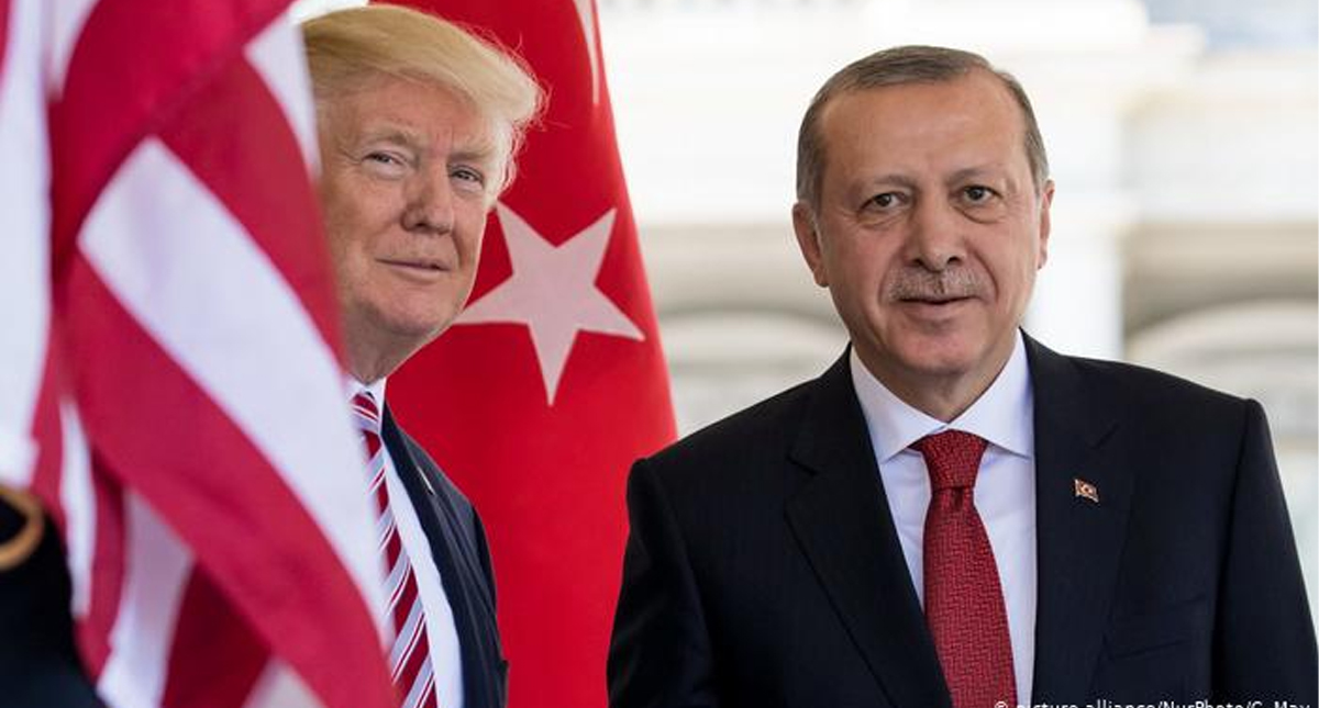 Trump habla con su homólogo de Turquía sobre avances en reapertura por COVID-19