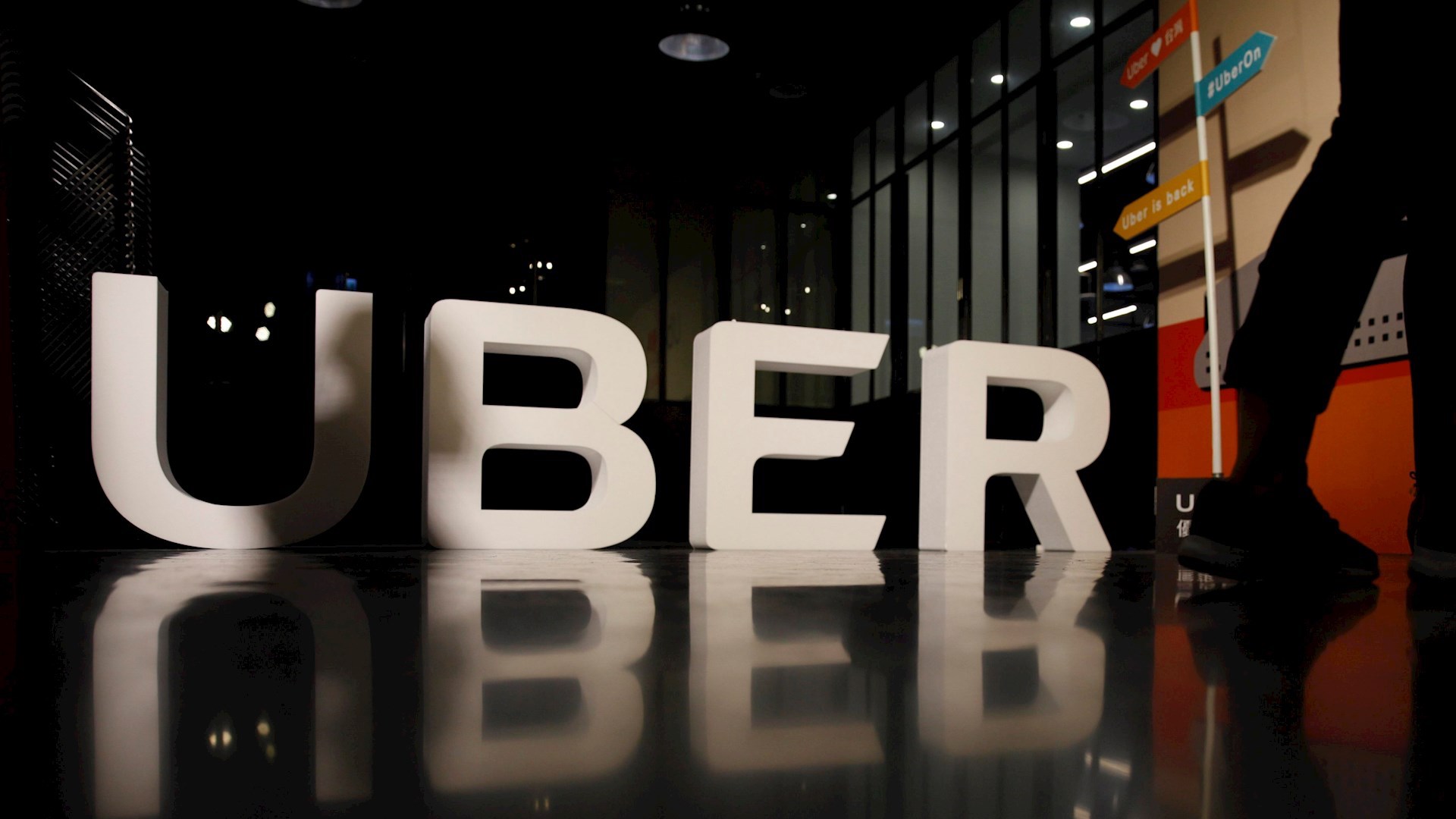 Uber despedirá a 3 mil trabajadores más y cerrará 45 de sus oficinas por COVID-19