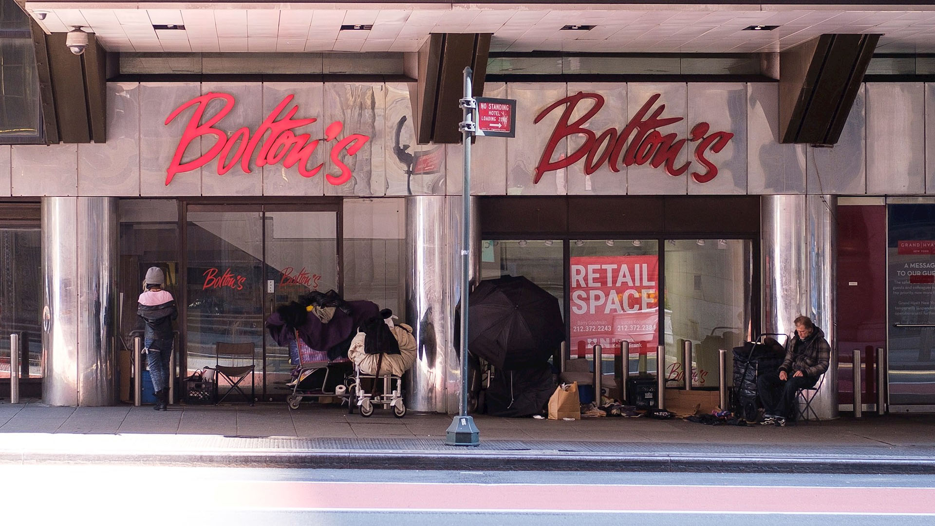 Ventas minoristas en Estados Unidos caen 16.4 por ciento en abril