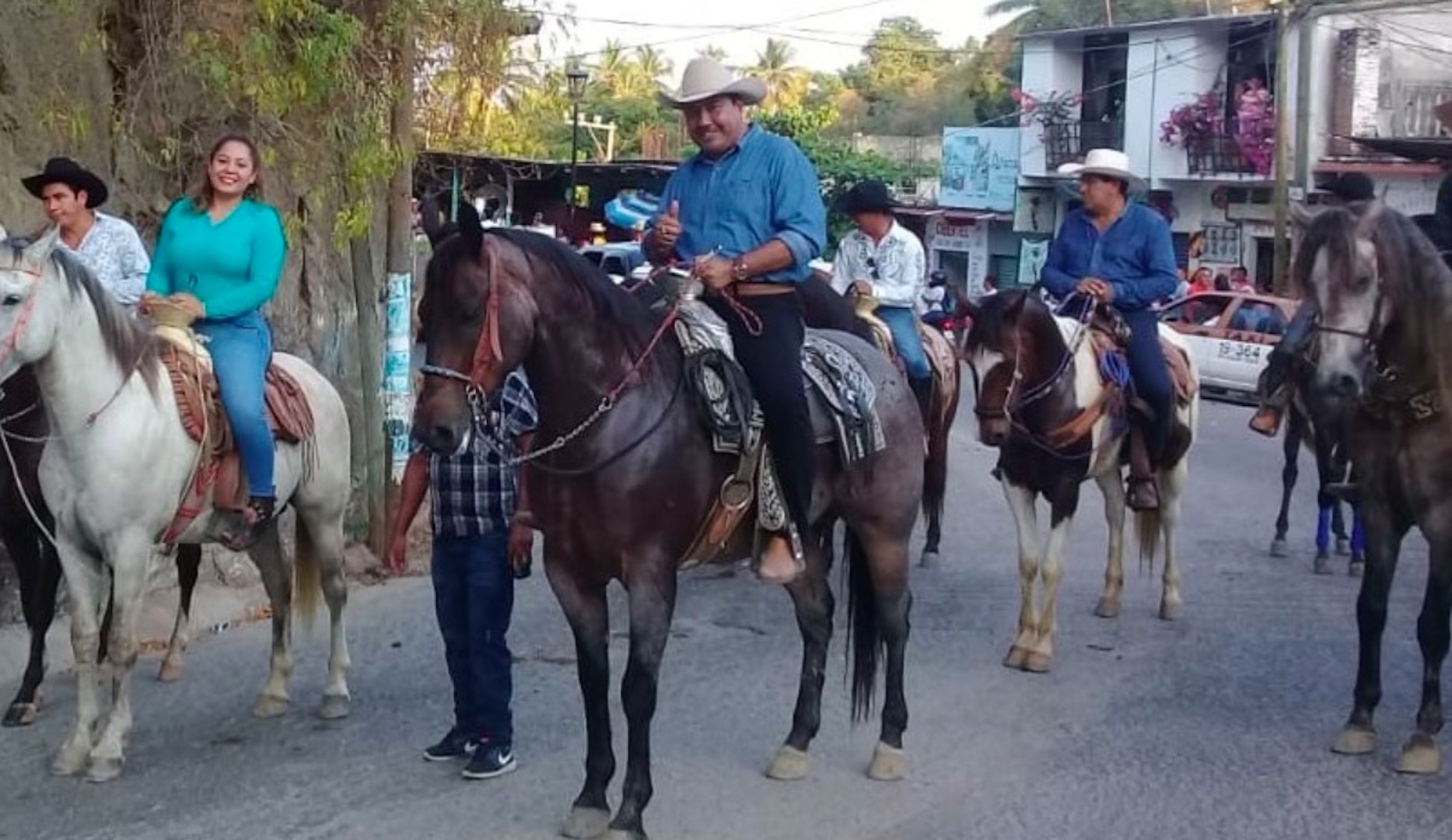Exalcalde de San Pedro Pochutla organiza fiesta con jaripeo pese a COVID-19