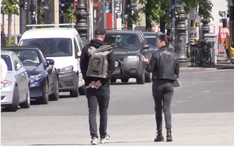 Cuando además de víctima de violencia machista eres extranjera