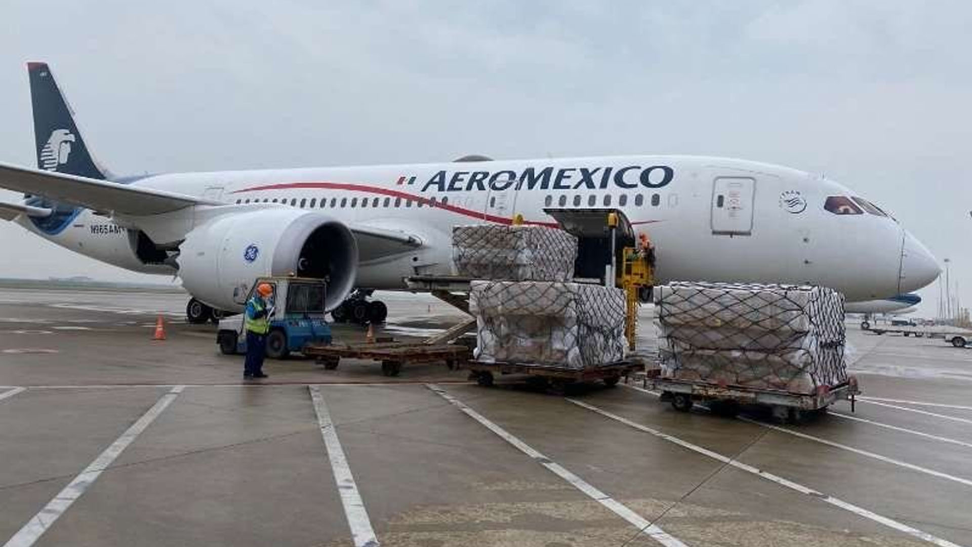 En camino a México decimocuarto vuelo de Aeroméxico desde Shanghái con insumos médicos