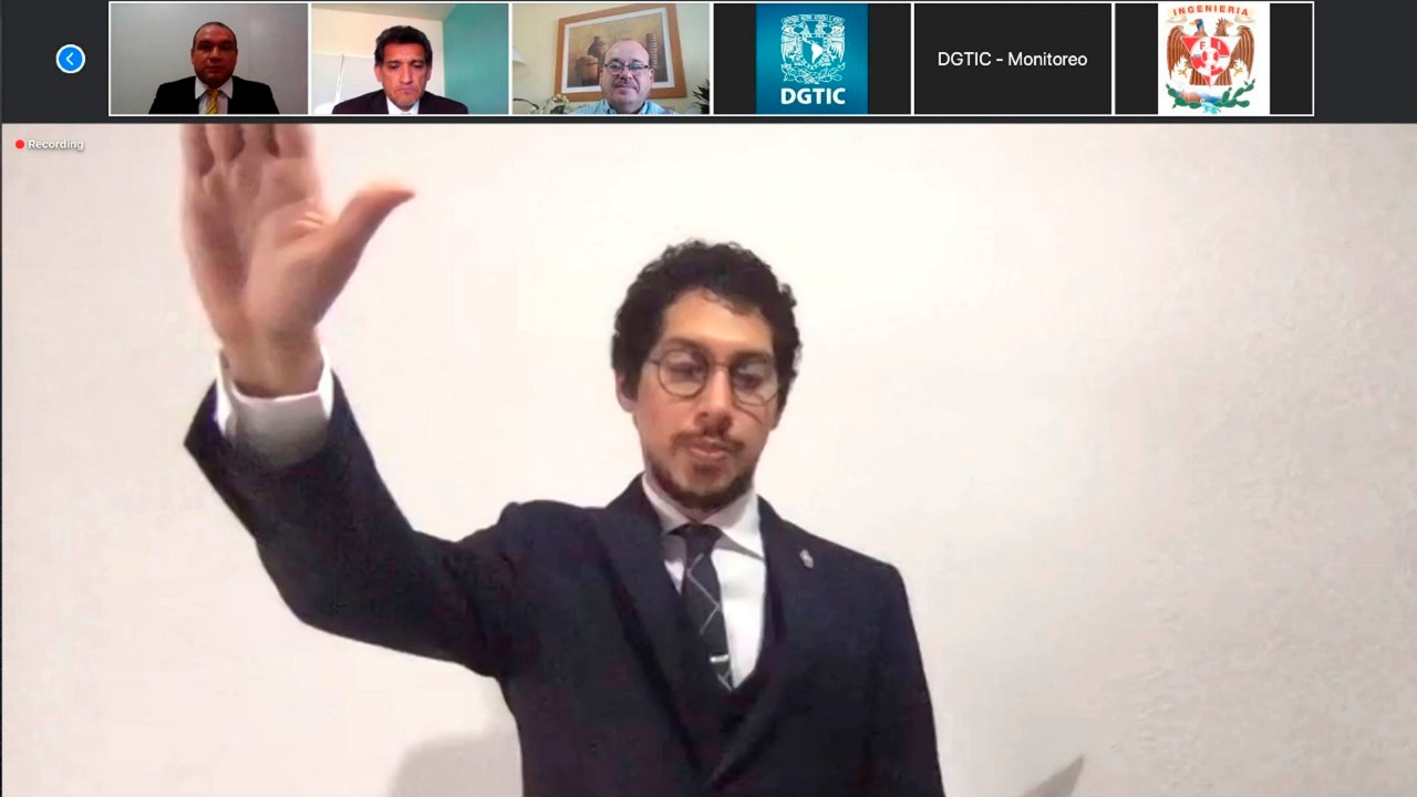 Un alumno de la UNAM presentó su examen profesional en línea