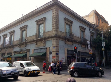 No te subas, no te embarques, no emprendas el viaje hacia América - a