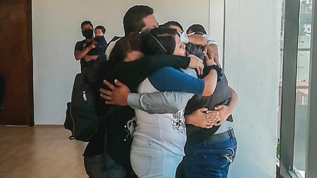 Se extravió en la Central de Abasto y 30 años después logró reencontrarse con su familia