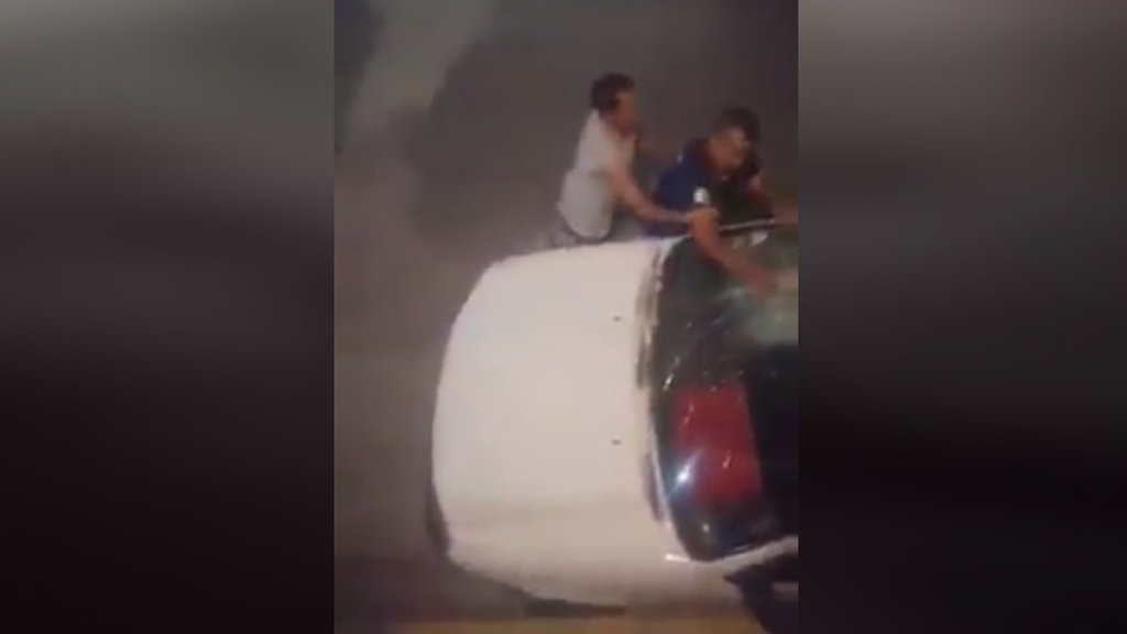 #Video Amenazan con quemar a enfermero en Edomex