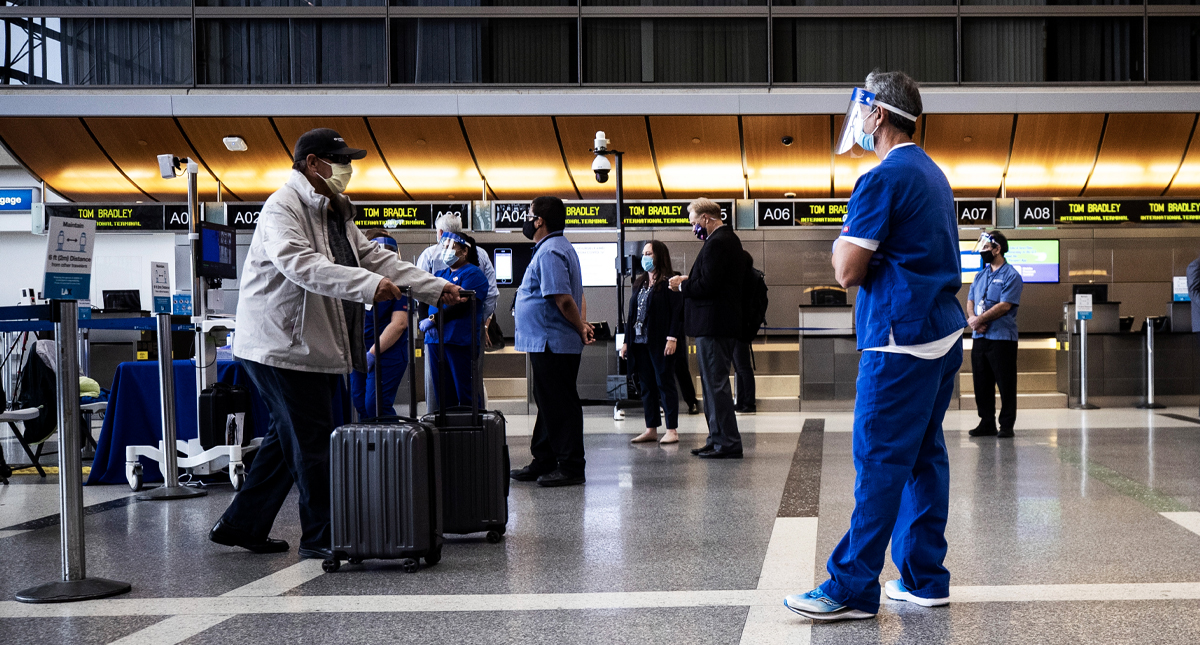 Nueva York amplía requisito de cuarentena a ocho estados más, incluidos California, Georgia y Nevada