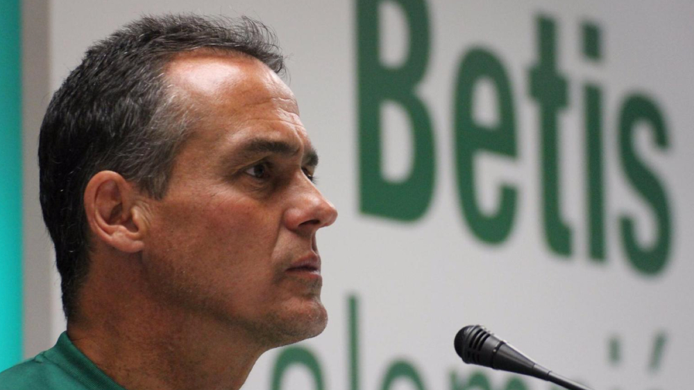 Betis de Guardado y Lainez tiene nuevo director técnico