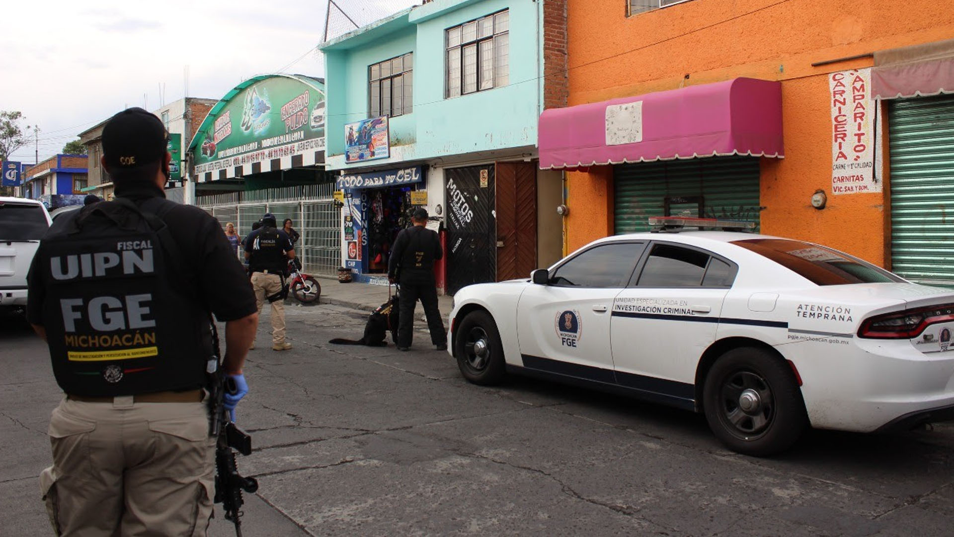 Asesinan en Michoacán a dos mandos policiales