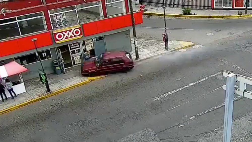 #Video Conductor atropella a cinco personas en el Edomex