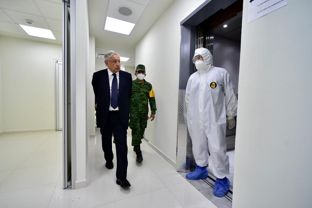 AMLO agradece a militares rehabilitación de hospital en Morelos y participa en "simulacro" - b