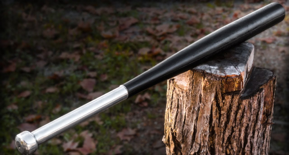 #Video Hombre golpea con bat a mujer que le reclama por tirar basura en Guerrero