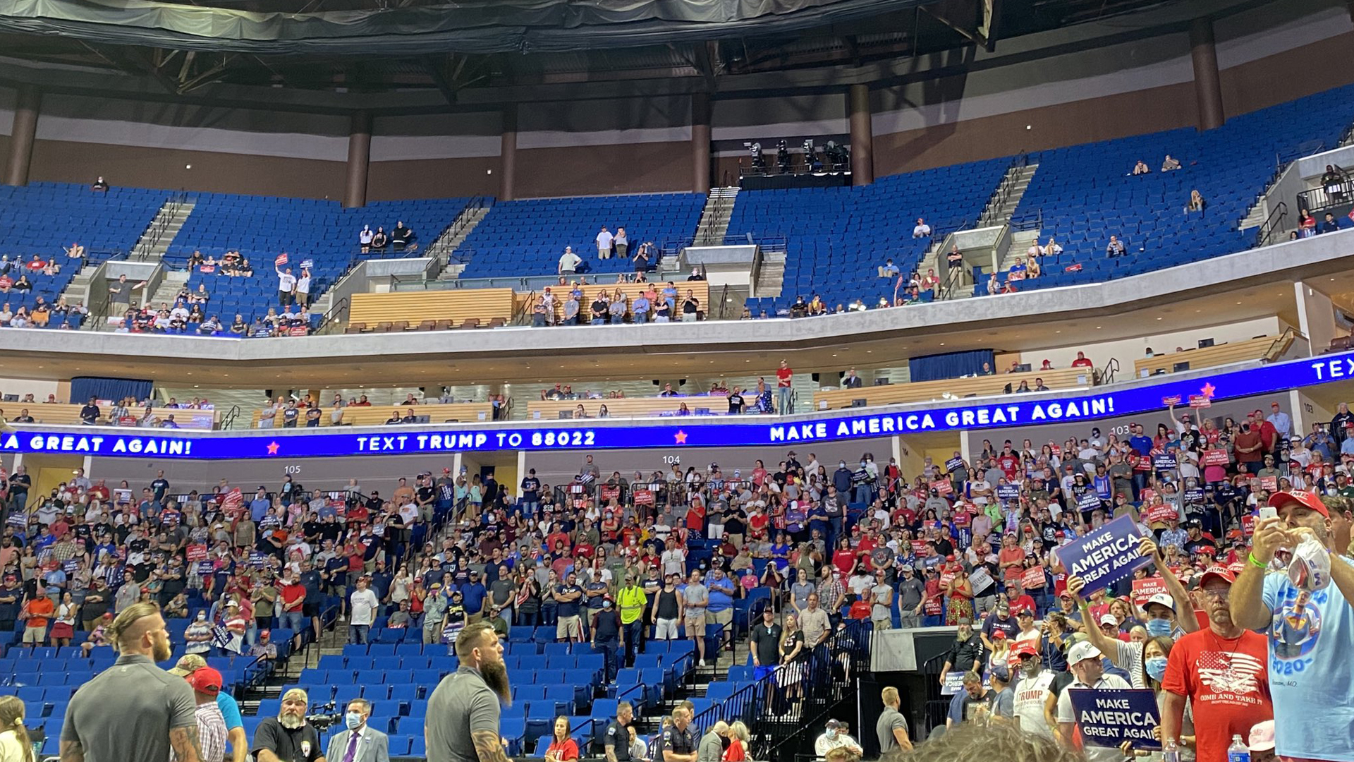 Usuarios de TikTok, los culpables de que mitin de Trump fracasara