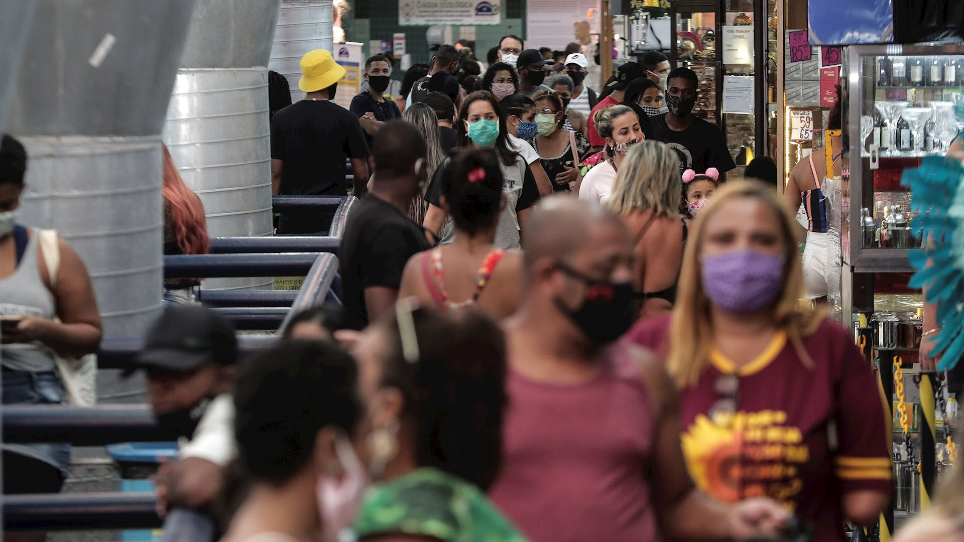 Brasil supera los 2.7 millones de casos y las 93 mil muertes por COVID-19