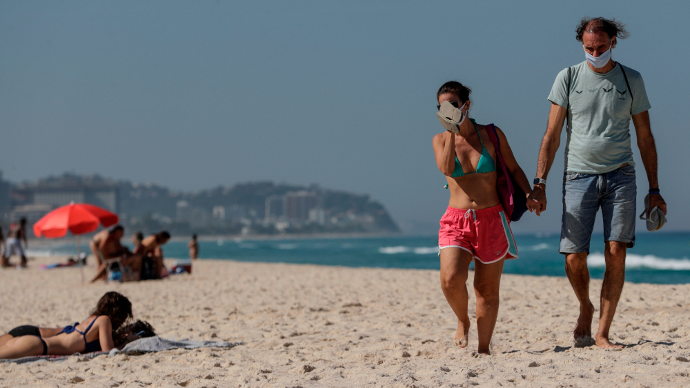 Brasil suma 892 nuevas muertes por COVID-19 y el total se acerca a 43 mil