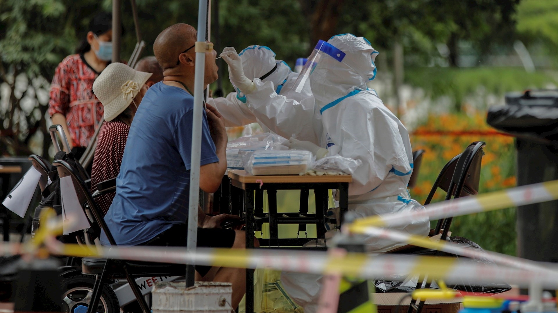 Una ciudad china analiza a sus 6 millones de habitantes tras hallar 17 casos Una ciudad china analiza a sus 6 millones de habitantes tras hallar 17 casos