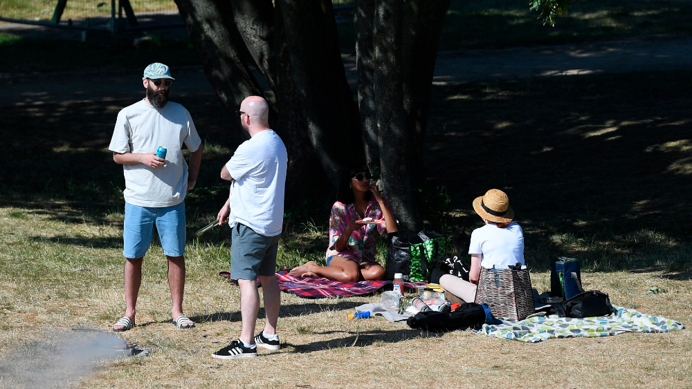 Reino Unido supera los 39 mil muertos por COVID-19