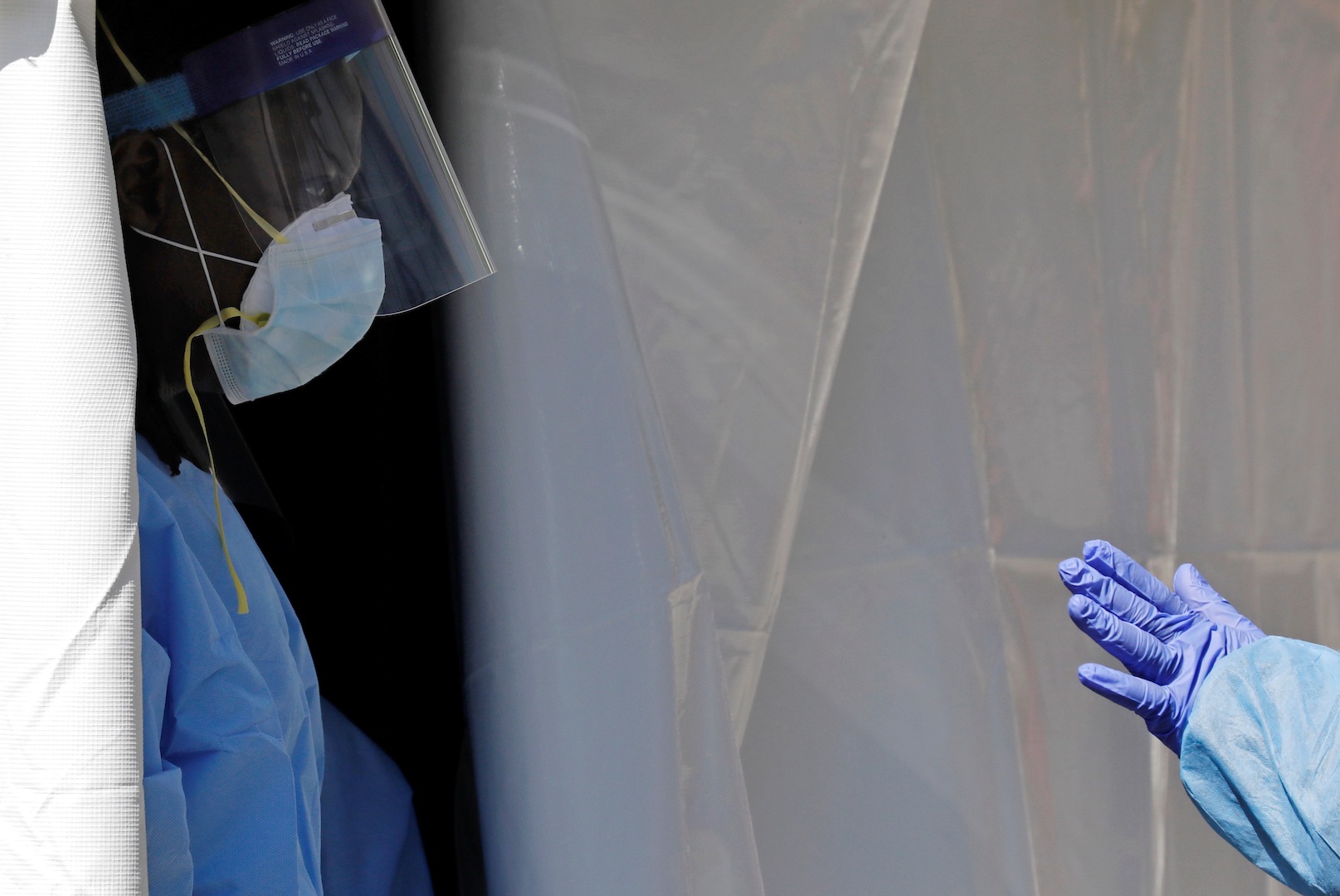 EE.UU. llega a un millón 977 mil 7 casos de COVID-19 y 11 mil 979 muertos EE.UU. llega a un millón 977 mil 7 casos de COVID-19 y 11 mil 979 muertos