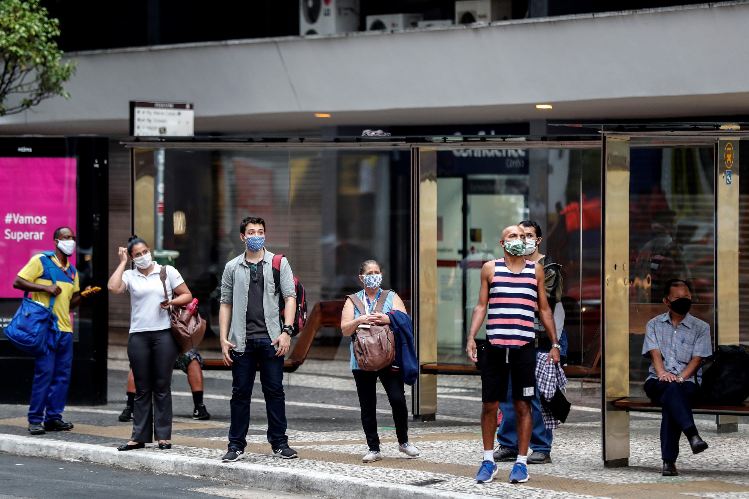 Brasil llega a 38 mil 406 muertos por COVID-19 y 739 mil 503 casos