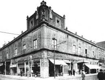 No te subas, no te embarques, no emprendas el viaje hacia América