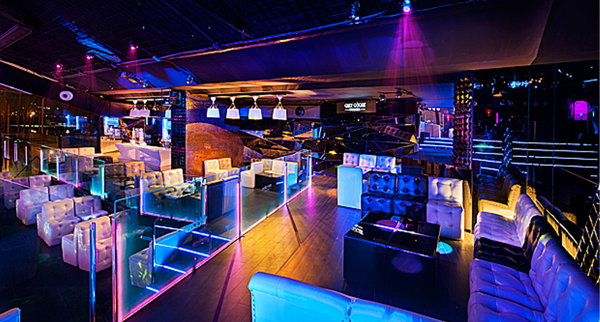 Bares y discotecas reabrirán sin pistas de baile ante nueva normalidad en España