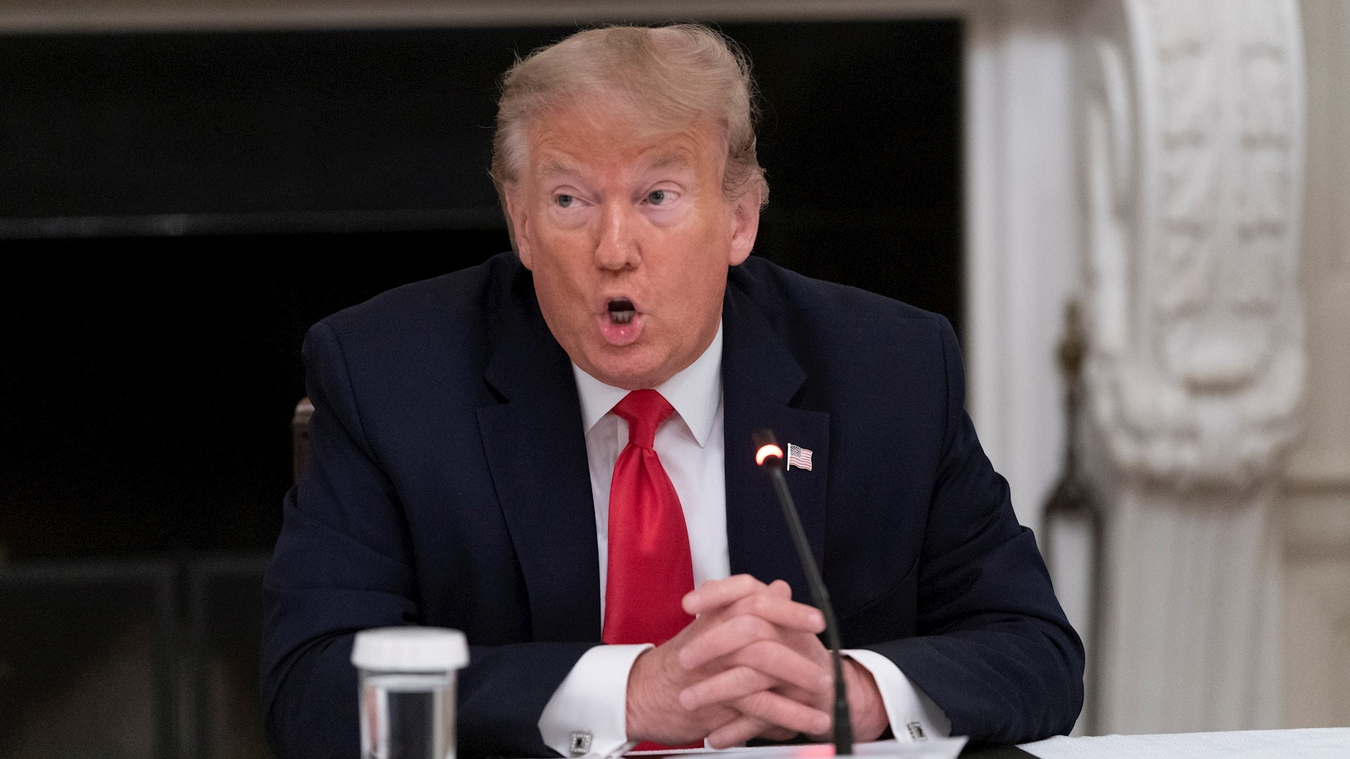 Trump asegura que disociación económica de EE.UU. con China todavía es una opción