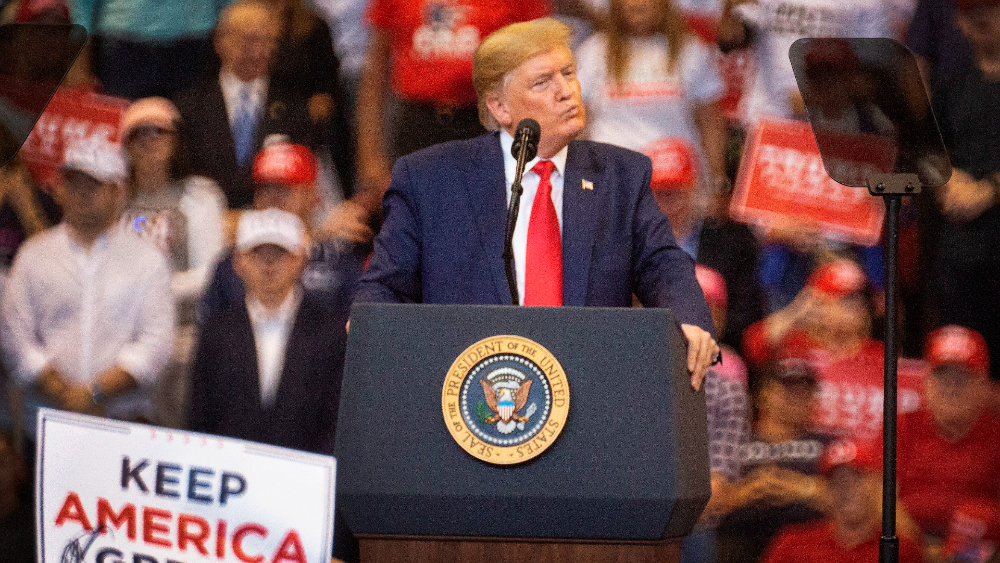 Trump asegura que EE.UU. se recuperará pronto de “plaga de China”