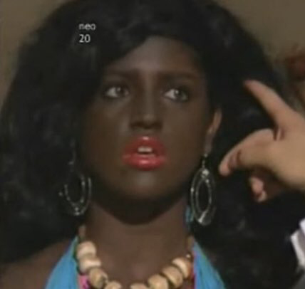 Eiza González se disculpa por aparición pintada de negra - eiza-gonzalez-con-la-cara-y-cuerpo-pintado-de-negro-en-la-telenovela-lola-erase-una-vez