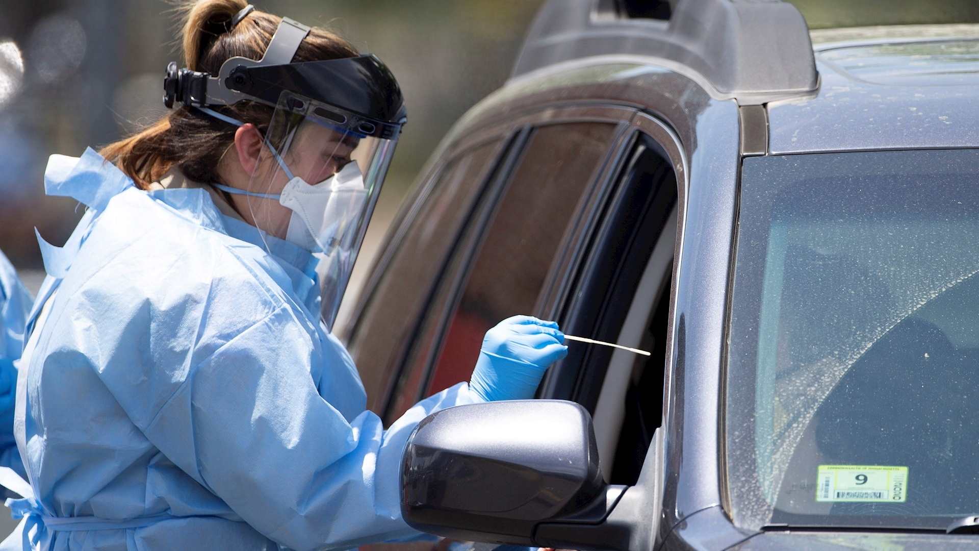 Estados Unidos en la disyuntiva de continuar reapertura o regresar al confinamiento