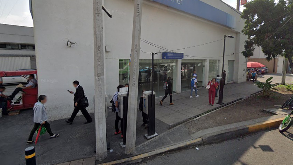 Colocan ‘cinturón bomba’ a empleada para robar 10 mdp de banco en la Ciudad de México