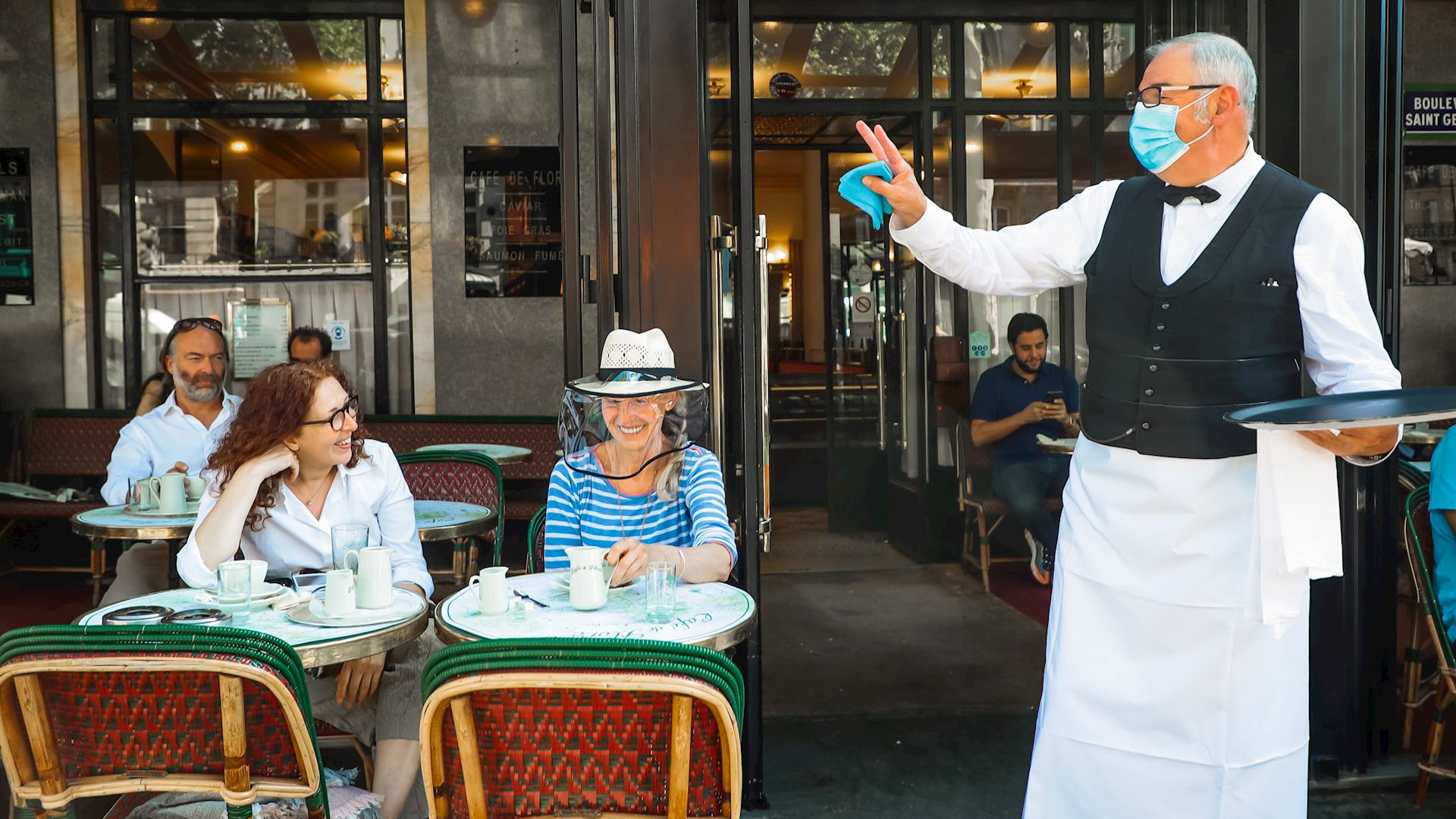 Consejo Científico afirma que pandemia en Francia está “controlada”